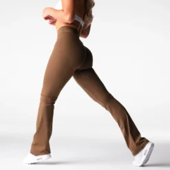 Espresso Effortless Flare Leggings -NVGTN Store DSC06836 1