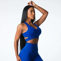 Sapphire Blue Rise Seamless Bra -NVGTN Store DSC06889 d1e2cf09 725e 4b05 af99 5b6779903996