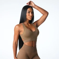 Toasted Almond Rise Seamless Bra -NVGTN Store DSC07000