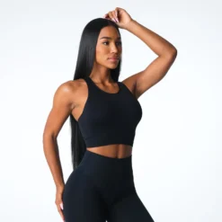 Black Resilience Seamless Bra -NVGTN Store DSC07125