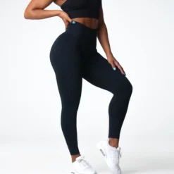Black Performance Seamless Leggings -NVGTN Store DSC07314