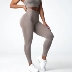 Taupe Performance Seamless Leggings -NVGTN Store DSC07377