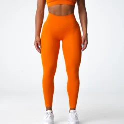 Pumpkin Spice Signature 2.0 Leggings -NVGTN Store DSC07536
