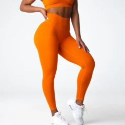 Pumpkin Spice Signature 2.0 Leggings -NVGTN Store DSC07537
