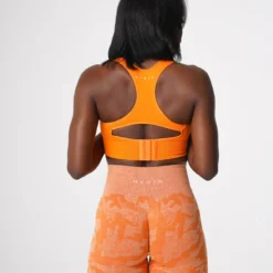 Tangerine Ignite Seamless Bra -NVGTN Store DSC08164