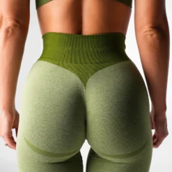 Meadow Knockout Seamless Leggings -NVGTN Store DSC08326