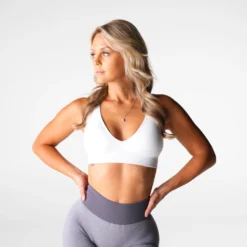 White Glow Up Seamless Bra -NVGTN Store DSC08350