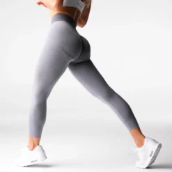 Grey Knockout Seamless Leggings -NVGTN Store DSC08354