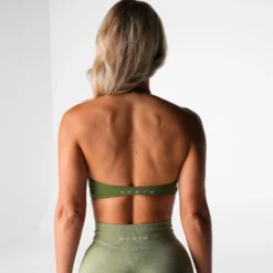 Meadow Stunner Seamless Halter Bra -NVGTN Store DSC08745