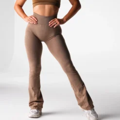 Mocha Iconic Seamless Flare Leggings -NVGTN Store DSC09006