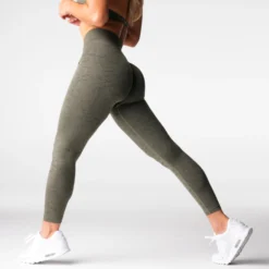 Evergreen Breakthrough Seamless Leggings -NVGTN Store DSC09040 1