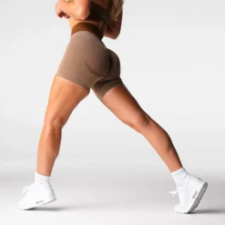 Mocha Knockout Seamless Shorts -NVGTN Store DSC09068