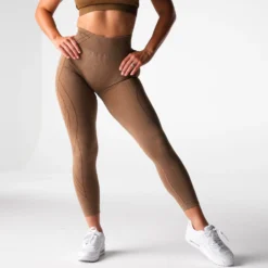 Mocha Geo Seamless Leggings -NVGTN Store DSC09082