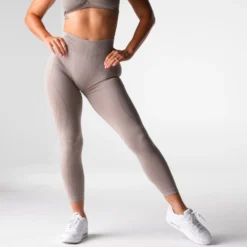 Taupe Geo Seamless Leggings -NVGTN Store DSC09109 1