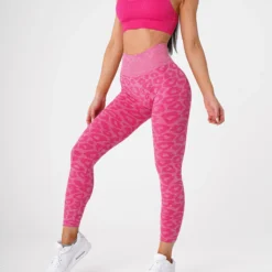 Fuchsia Leopard Seamless Leggings -NVGTN Store DSC09389