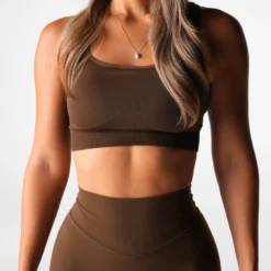 Elm Empower Seamless Bra -NVGTN Store DSC09442