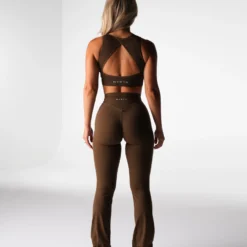 Elm Empower Seamless Bra -NVGTN Store DSC09443