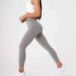 Light Grey Solid Seamless Leggings -NVGTN Store DSC09850