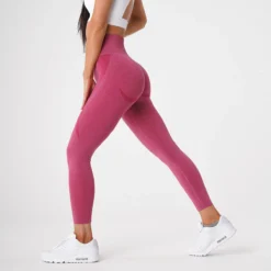 Crimson Contour Seamless Leggings -NVGTN Store DSC09920