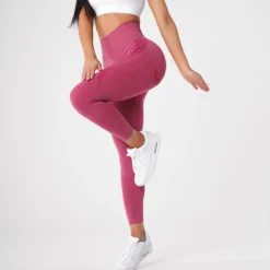 Crimson Contour Seamless Leggings -NVGTN Store DSC09925